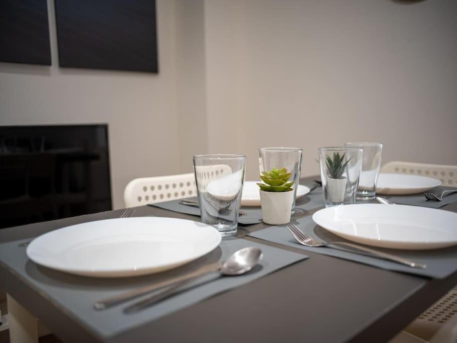 Appartement Tout Equipe Au Coeur Du Panier Vieux Port Marsilya Dış mekan fotoğraf